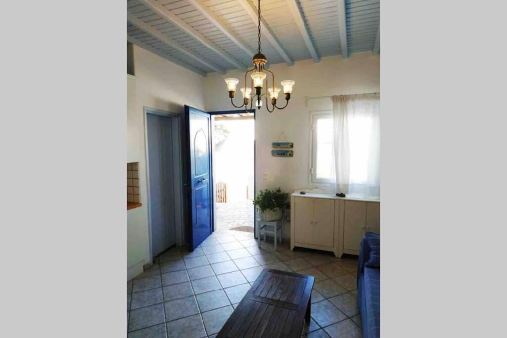 Mykonos Ornos Beach Villa ภายนอก รูปภาพ